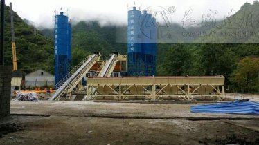 商混搅拌站建一个多少钱？