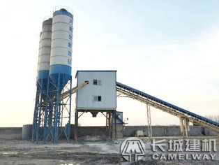 五零型搅拌站一小时能浇多少混凝土?